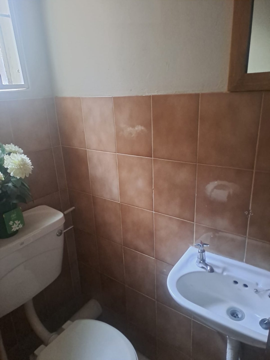 To Let 2 Bedroom Property for Rent in Pellissier Free State